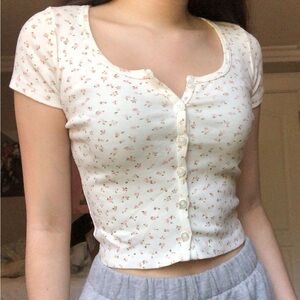 brandy melville floral zelly top
